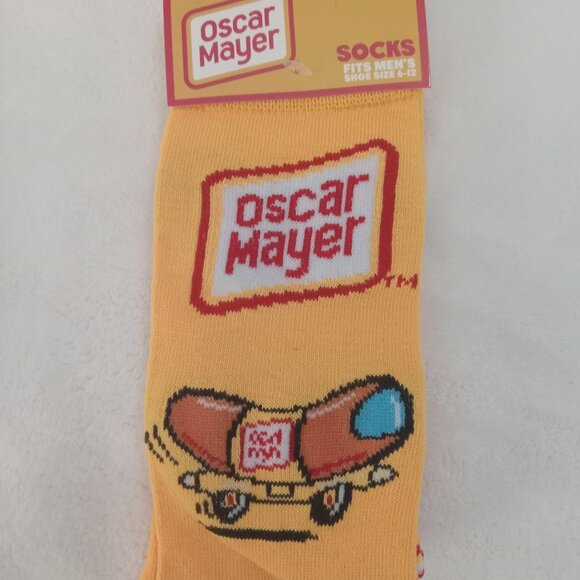 FASHION STATEMENT NWT NOVELTY SOCKS -PRINGLES, PEZ AND OCSCAR MEYER - SIZE 6-12 - Picture 2 of 7